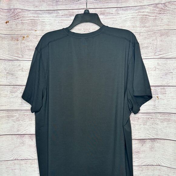Ten Thousand Men's Black Short Sleeve The Versatile Workout Mesh Shirt Size XL - Picture 4 of 8